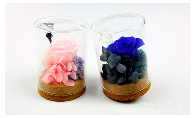 Мыло из роз в банке с декором